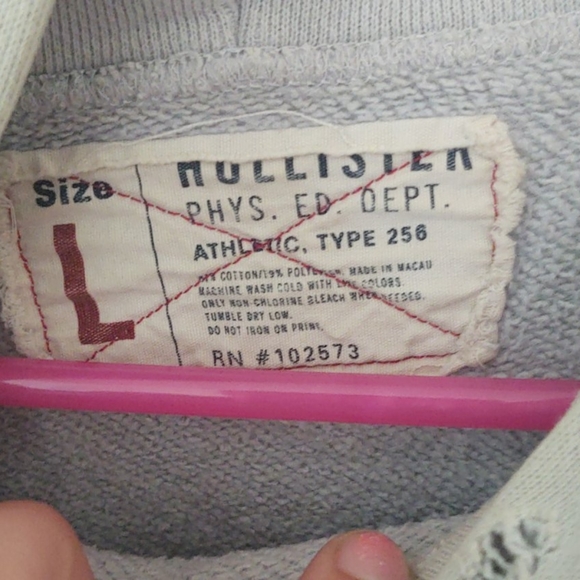 Distressed Hollister Sweatshirt - Picture 5 of 5